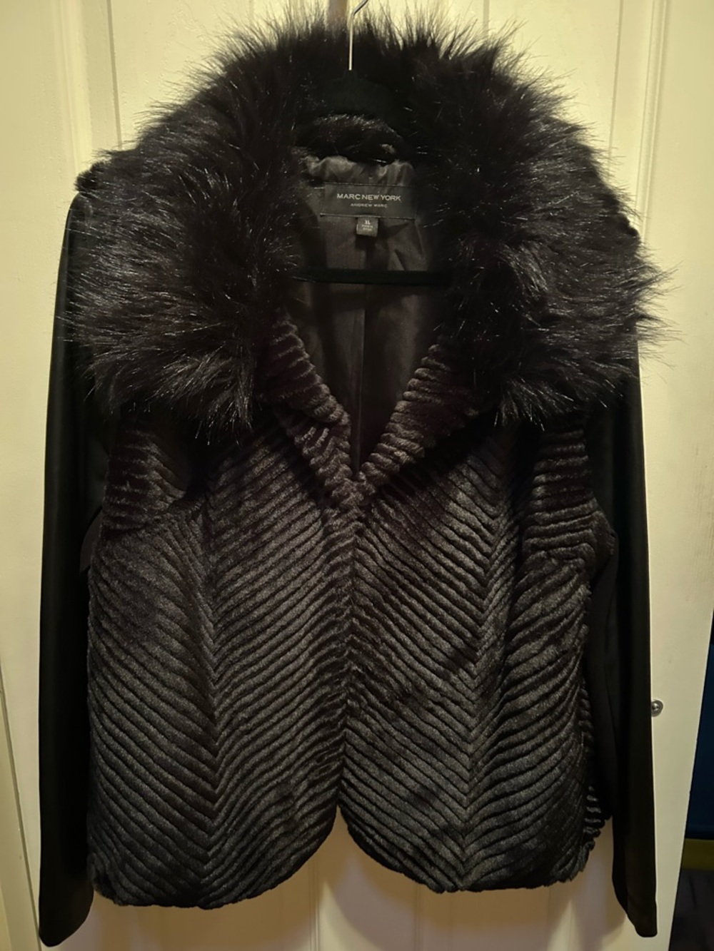 Marc New York Andrew Marc Black Faux-Fur Trim Teddy Jacket Size XL Soft 24”long